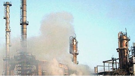 Ex Ilva, dopo l'incendio della tubiera scatta il sequestro probatorio dell'altoforno senza facoltà d'uso