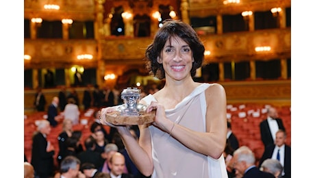 Premio Campiello 2024, la vincitrice è Federica Manzon