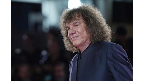 Cocciante ai David di Donatello lascia il palco durante il live: cosa è successo