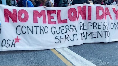 No Meloni day: studenti in corteo a Genova