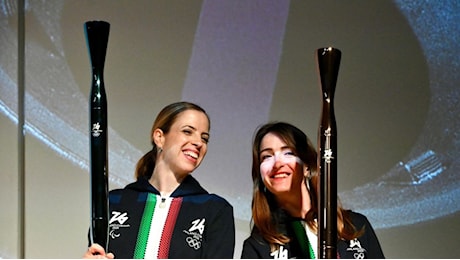 Milano-Cortina, svelata la torcia olimpica