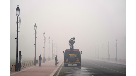 Lo smog a New Delhi 60 volte i limiti dell'OMS: chiuse le scuole