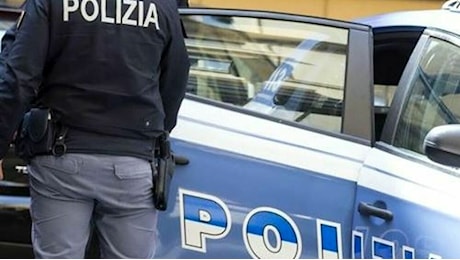 Perseguita la ex, le minacce anche con video di una pistola: stalker in manette