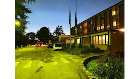 Cesena, aggredito a scuola col machete: caccia al branco di aggressori, uno è già stato identificato