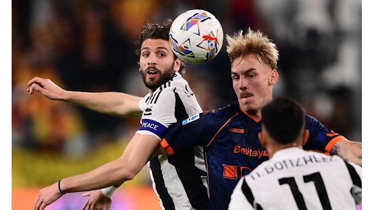 Juventus-Lecce, la MOVIOLA: Krstovic-Veiga in area e N'dri-Kelly fuori, contatti sospetti - CalcioMercato.com Juventus-Lecce, la MOVIOLA: Krstovic-Veiga in area e N'dri-Kelly fuori, contatti sospetti - CalcioMercato.com