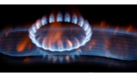 Unem, cala il gas: -43% fattura energetica italiana 2023