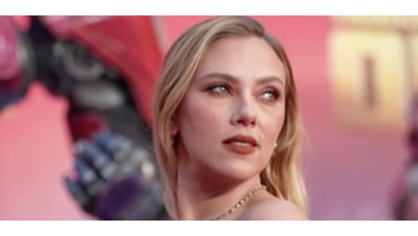 Scarlett Johansson: a 40 anni è una delle donne più sexy | Video Style