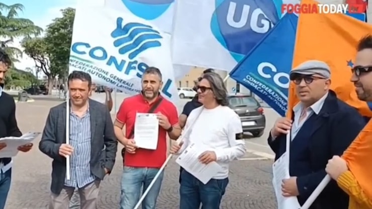 Ferrovieri in sciopero e circolazione in tilt: 8 ore di protesta per un contratto fermo da oltre un anno - FoggiaToday - cronaca e notizie da Foggia Ferrovieri in sciopero e circolazione in tilt: 8 ore di protesta per un contratto fermo da oltre un anno - FoggiaToday - cronaca e notizie da Foggia