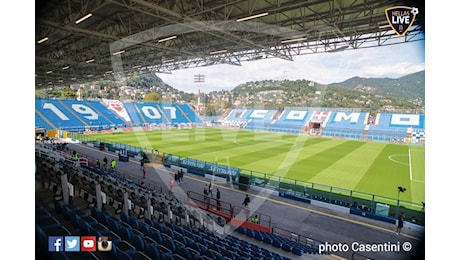 Como-Hellas Verona 3-2, giornata no per Giua: commette due gravi errori al Sinigaglia. L’analisi dell’ex arbitro Calvarese