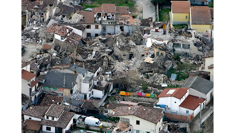 Terremoto L'Aquila, giudici appello: morte 7 giovani fu per loro condotta incauta