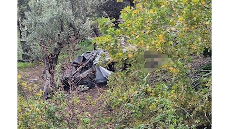 «Era piena di vita, il suo sorriso illuminava anche i giorni grigi»: prof e compagni di classe ricordano la 17enne morta nell’incidente a San Pietro a Maida