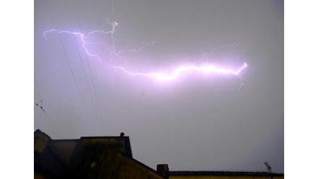 Maltempo, allerta arancione in Lombardia: venti forti e piogge al Centro-Nord