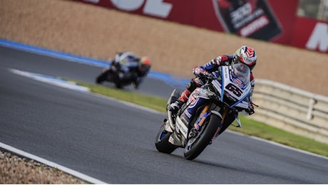 Rea al comando nella FP3 del WorldSBK, dietro di lui Petrucci e Razgatlioglu a 242 millesimi