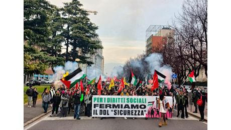 MIGLIAIA DI PERSONE IN PIAZZA A BRESCIA E A MILANO CONTRO IL DDL SICUREZZA: CORRISPONDENZE E INTERVISTE