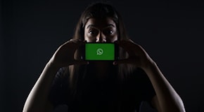 Whatsapp, la decisione della Cassazione mette tutti in allerta: ora c’è poco scampo