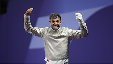 Luigi Samele vince il bronzo nella sciabola alle Olimpiadi di Parigi 2024 e scrive la storia