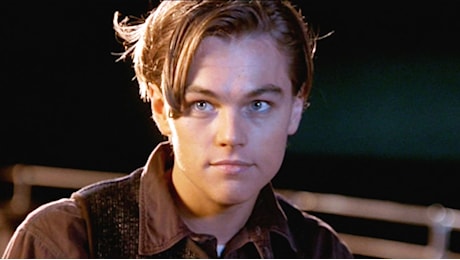 #Goodhairday: Leonardo DiCaprio compie 50 anni e ancora sogniamo i suoi capelli da Posterboy anni '90