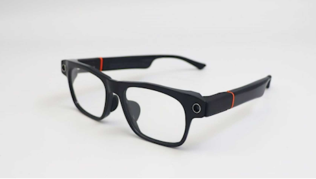I primi smart glasses con Gemini e GPT-4o