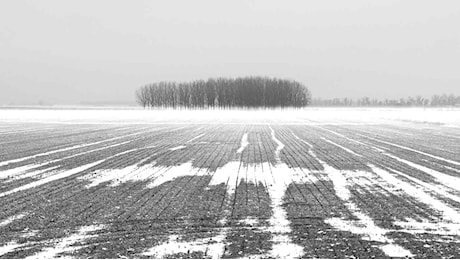 Meteo, arriva il freddo artico in Italia con neve e mareggiate: le previsioni