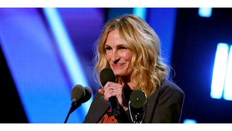 Julia Roberts ha fatto arrabbiare i conservatori con il suo spot per Kamala Harris