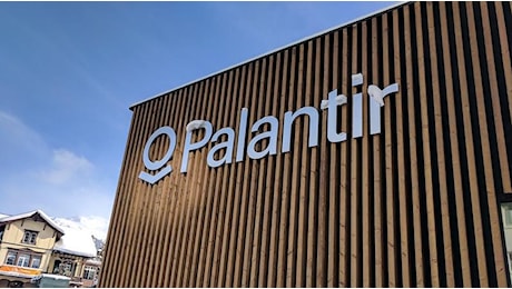 Palantir crolla dopo la trimestrale, cosa fare a Wall Street?