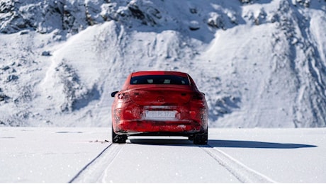 Mercedes CLA elettrica, c’è una data per il debutto e un prezzo di riferimento