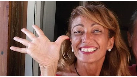 Gabriella Cario, chi era l'hostess morta per un malore sull'aereo: la vita in volo, i tre figli e un sorriso contagioso