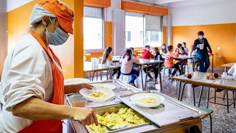 Allert ignorato. La preside: “nessuno ha negato il cibo al bimbo di quattro anni”