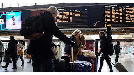 Primo venerdì nero dell'anno, oggi sciopero di treni, aerei e scuola