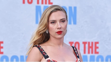 #Goodhairday: Scarlett Johansson compie 40 anni e resta ispiratrice seriale di tagli e acconciature