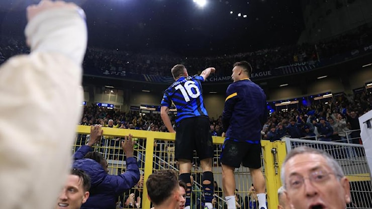 Frattesi-gol, che esultanza con Lautaro! Rivivi il 4-3 dell'Inter - La Gazzetta dello Sport Frattesi-gol, che esultanza con Lautaro! Rivivi il 4-3 dell'Inter - La Gazzetta dello Sport