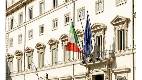 Privatizzazione Poste Italiane: ok alla cessione di azioni MEF