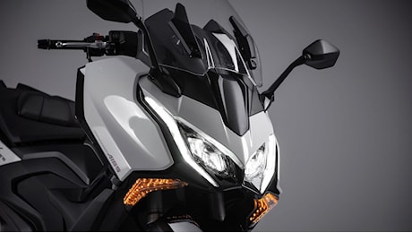 Kymco AK 575 Premium, potenza su due ruote