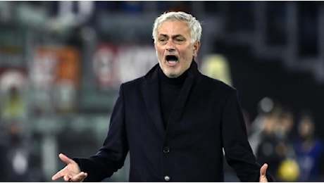 The Crying One : lo sfottò del Galatasaray per Mourinho dopo il derby di Istanbul perso