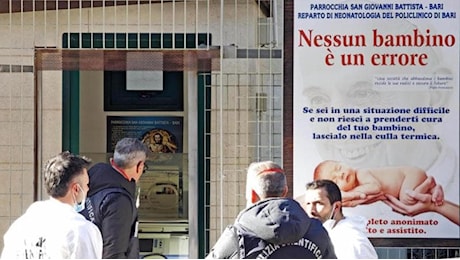 Neonato trovato morto a Bari, parla il tecnico: “La culletta termica funzionava a dicembre”