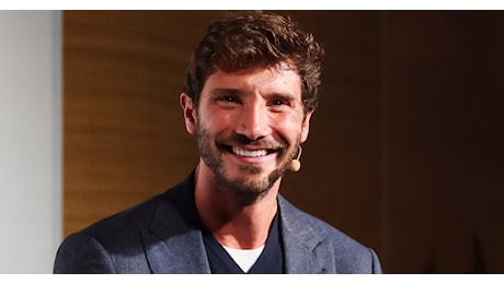 La Lotteria Italia sbarca ad Affari Tuoi con Stefano De Martino: ecco quando e dove vedere l'estrazione dei biglietti vincenti, gli ospiti e le curiosità