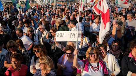 Campo largo, fallisce nella notte l’ultima mediazione sulla Liguria, renziani fuori. Iv: “Da M5s liste di proscrizione”. Orlando: “Le tensioni nazionali scaricate sulla regione”