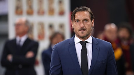 Totti: “Il ritorno in campo non è uno scherzo. La testa c’è, vediamo il fisico...”