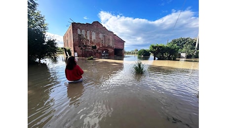 Maltempo Castelfiorentino, il racconto da Pettinamiglio: Per 12 ore isolati, con l'acqua all'ombellico. Danni e animali morti