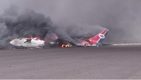 L’aeroporto di Sana’a paga il conto del missile sul “Ben Gurion”
