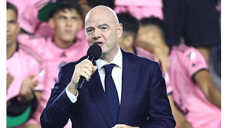 L'Inter batte il Barcellona: cuori nerazzurri dal presidente della Fifa, Infantino