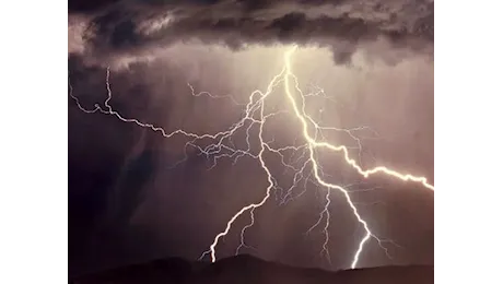 Allerta meteo arancione su tutta la Toscana nord-ovest