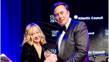 Giorgia Meloni e l'asse con Elon Musk, perché Donald Trump presidente degli Usa può aiutare la premier