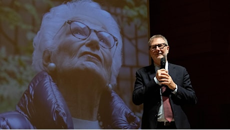 Il no al film su Segre la politica in campo “Proiettatelo in Regione”