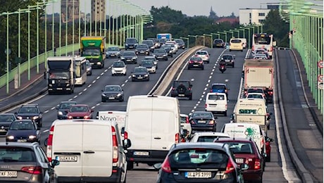 Auto, per neutralità climatica al 2035 serve approccio neutrale