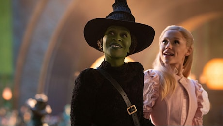 Wicked, le rigide istruzioni del circuito americano AMC per la proiezione: Non si canta. Non si flirta