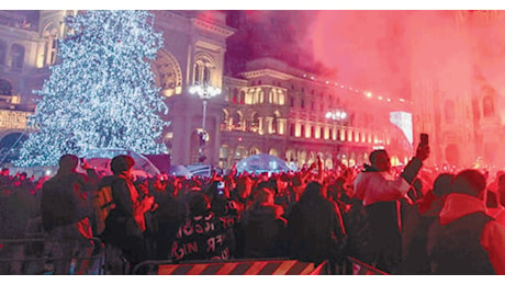 Capodanno a Milano, l'assalto alle donne e il silenzio: tutta la verità su piazza Duomo