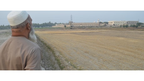 Il mondo trema, l'India attacca il Pakistan: colpiti siti terroristici, decine di morti. Islamabad: è guerra, risponderemo