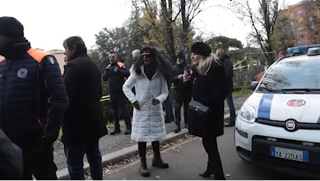 VIDEO Albero caduto a Roma, le proteste dei residenti: Avevamo segnalato pericolo