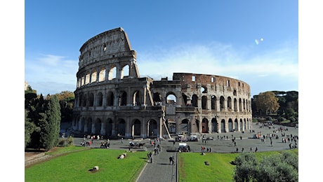 Accordo Colosseo Airbnb: sponsorizzazione da 1,5 milioni di euro e turisti come gladiatori